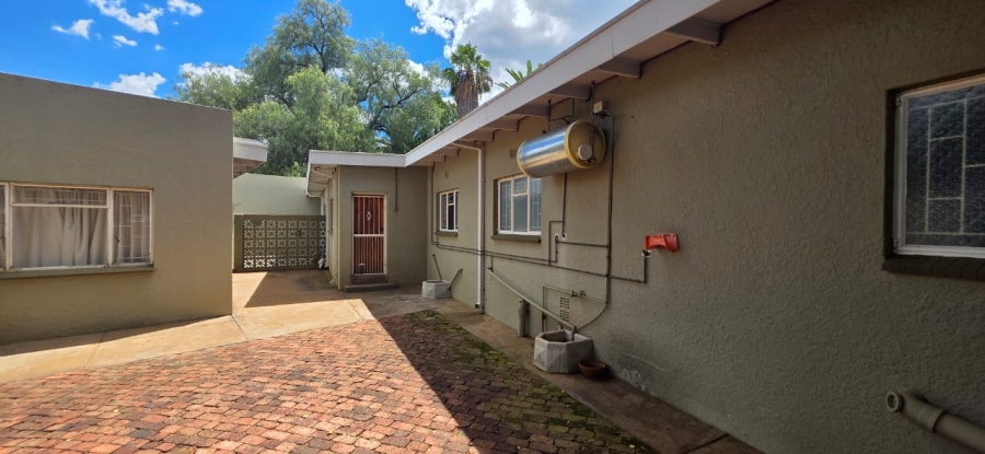 4 Bedroom Property for Sale in Flamwood North West